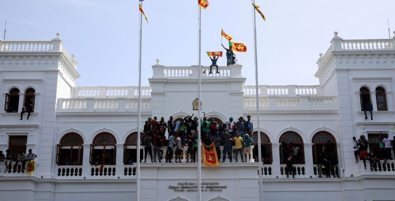 Manifestantes volvieron a tomar la oficina del primer ministro en Sri Lanka