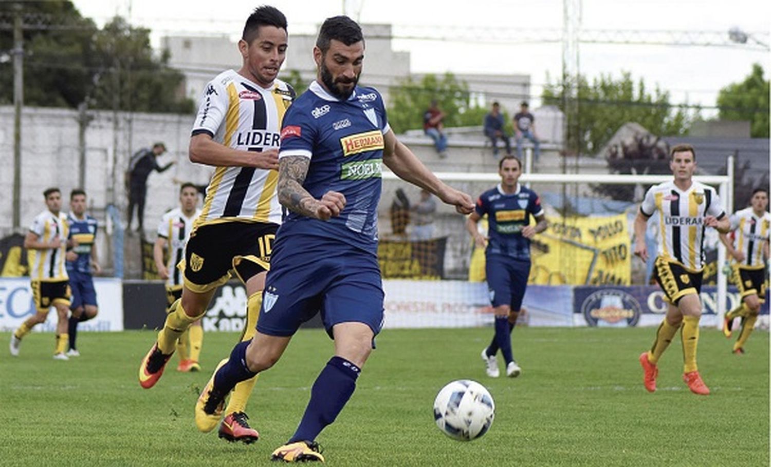Juventud lo dio vuelta y festejó ante Santamarina