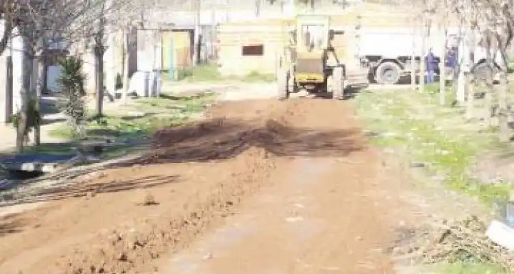 Reparan calles a través del programa Barrio x Barrio