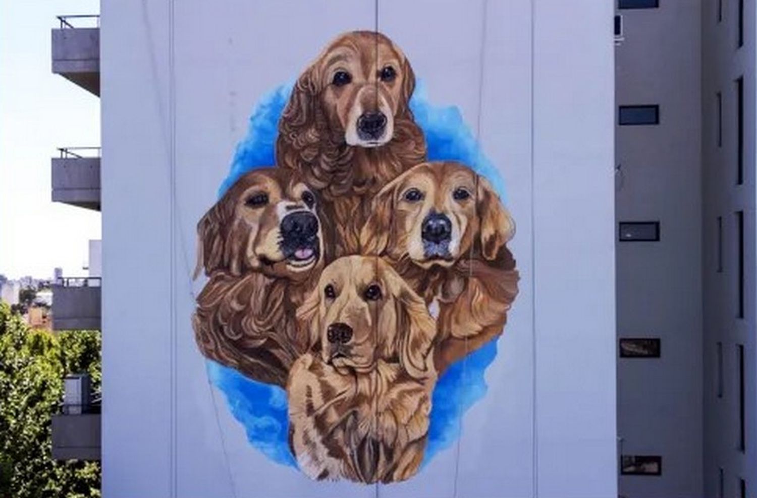 “Tres muy golden” protagoniza un nuevo mural del Grupo Nocito
