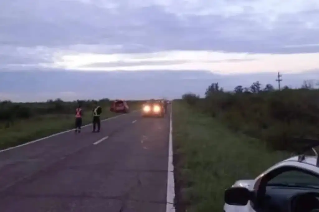 Tragedia en RN12: un hombre sufrió un infarto, su esposa bajó a pedir ayuda y murió atropellada