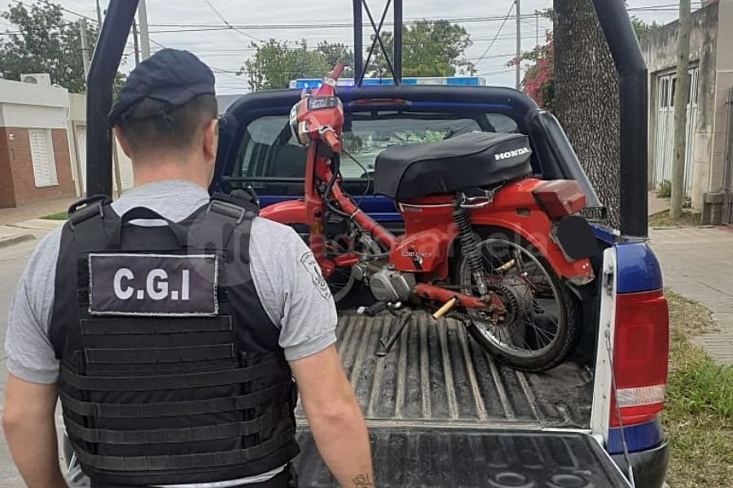 Lo detuvieron manejando una moto con pedido de secuestro de hace casi 20 años