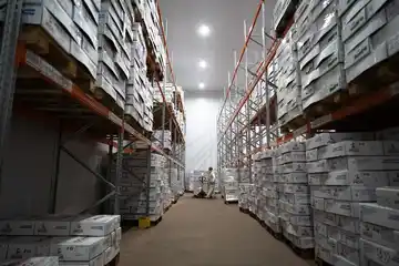 Varias empresas impulsan suspensiones o adelanto de vacaciones para sortear la crisis