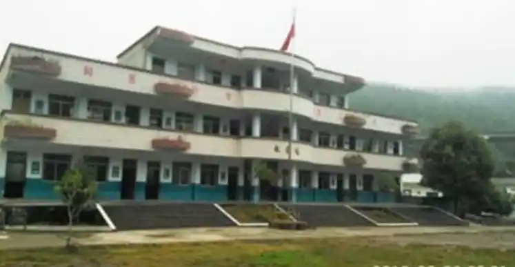 China: un hombre mató a ocho niños en una escuela primaria