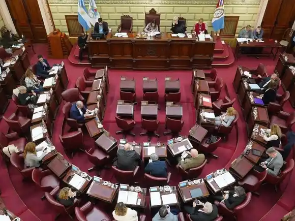 Uno por uno, los temas que podría tratar la Legislatura santafesina en diciembre