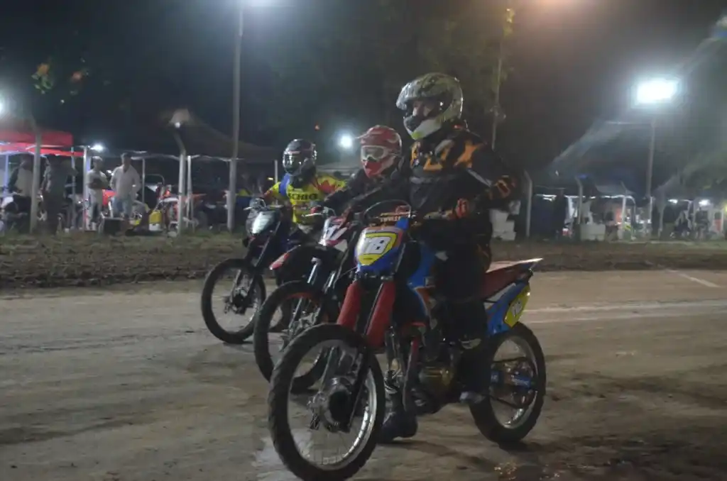 Motos: comenzó el campeonato de verano en San Andrés de Giles