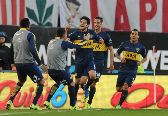 Superclásico: Boca sorprendió a River en el Monumental y es único líder