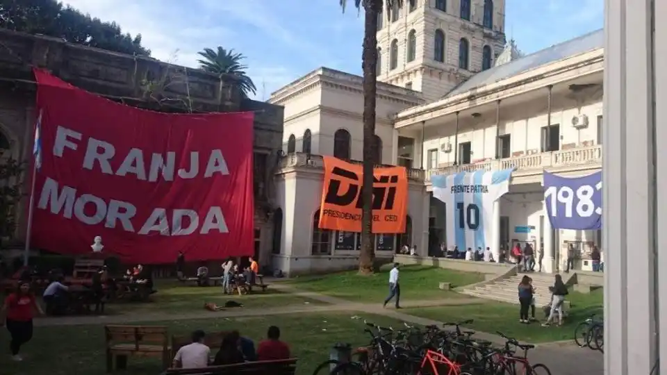 Habrá becas para estudiantes secundarios que buscan ingresar a la UNR