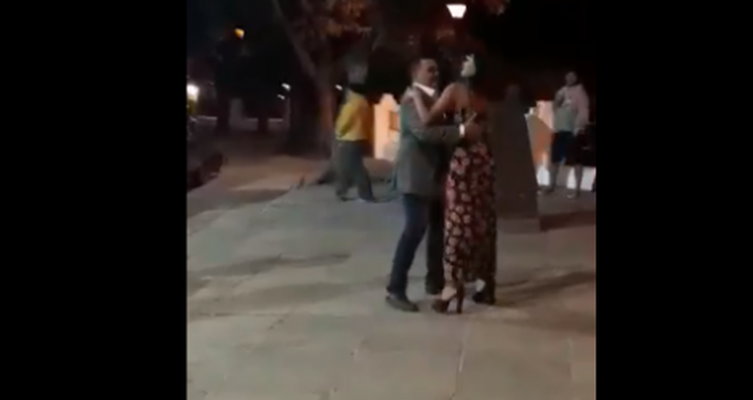 Un festejo de 15 que conmovió a todos en el Boulevard