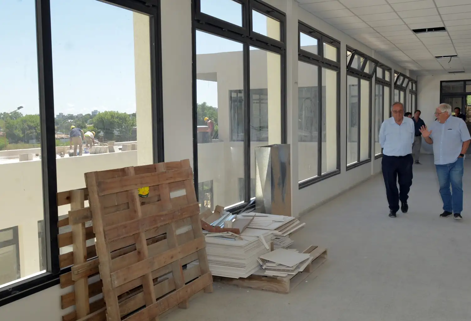 Lunghi recorrió la obra del Conservatorio y el IPAT y aseguró que “cada vez falta menos”