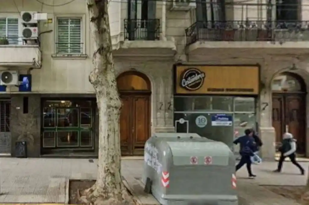 Mujer muerta en Recoleta