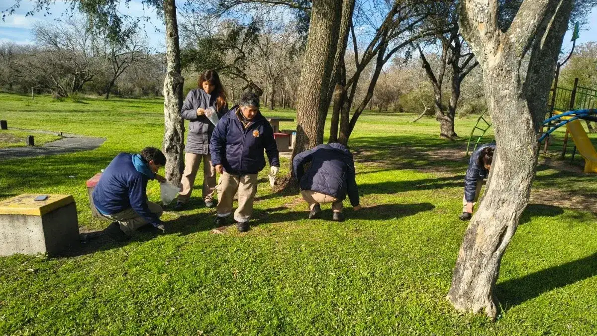 Alumnos del Instituto Emanuel realizan pasantías en el Vivero Municipal