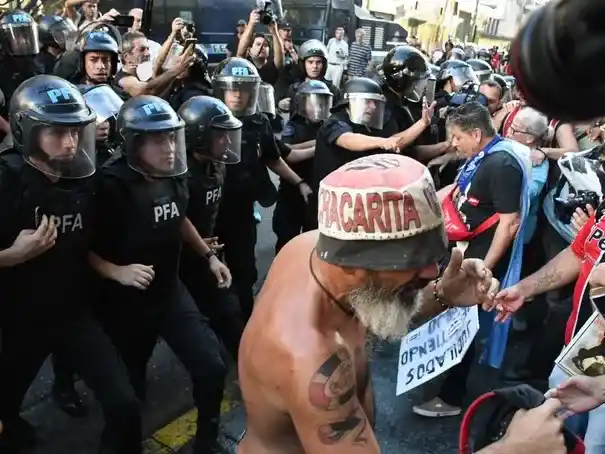 BARRAS BARAVAS   LEY   MINISTERIO DE SEGURIDAD