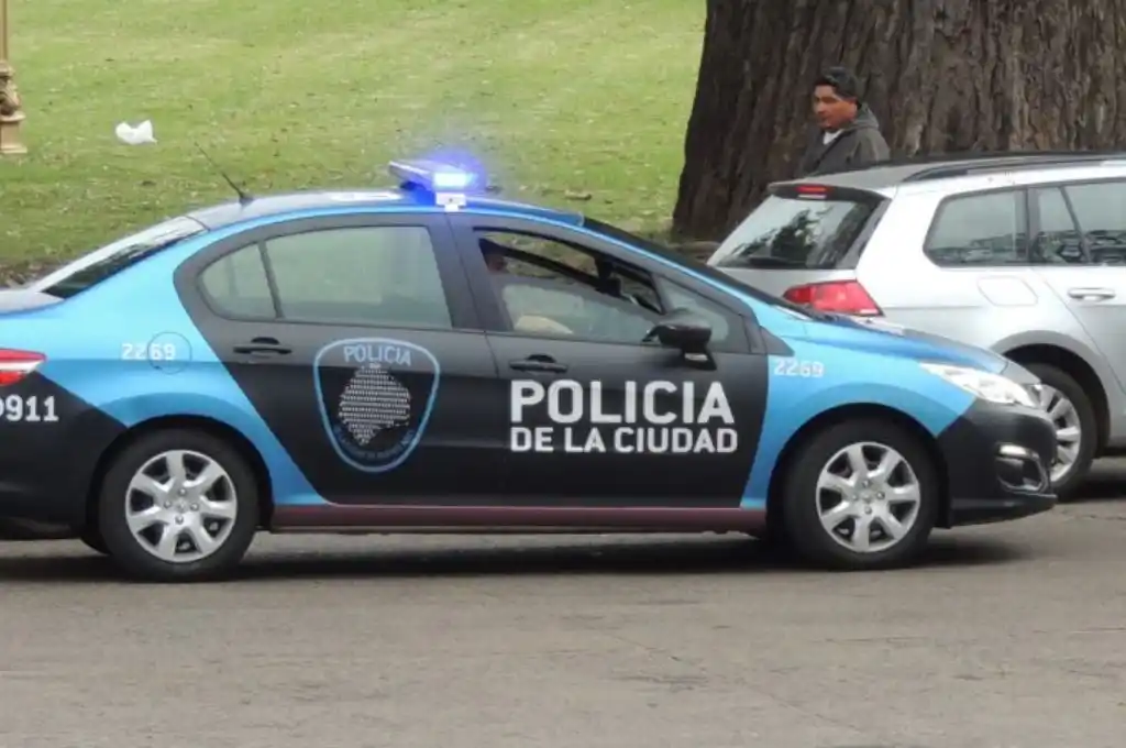 Villa Pueyrredón: hallaron muertos a dos hermanos en un departamento