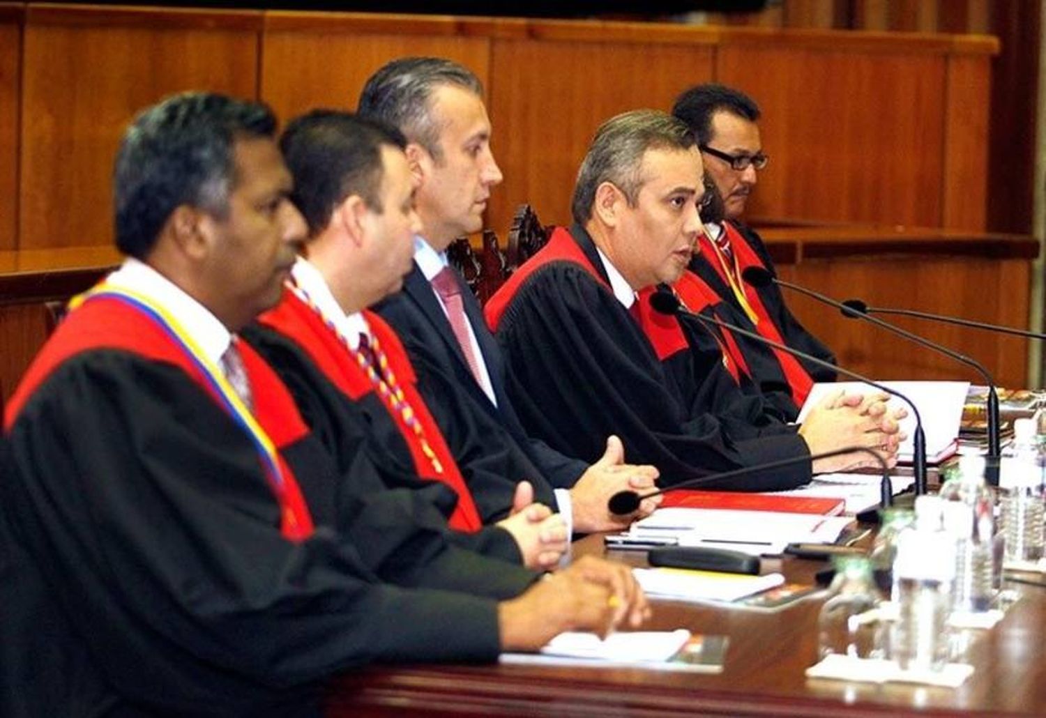 Lo que debes saber sobre la propuesta para disminuir magistrados del TSJ de Maduro
