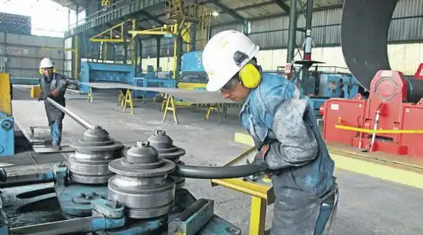 La provincia subsidiará la tarifa eléctrica a sectores productivos