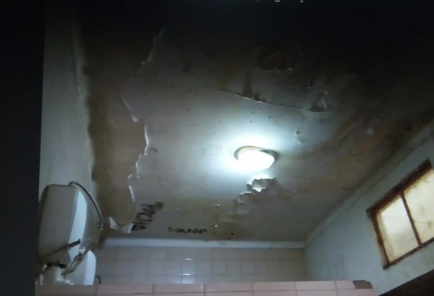 La Escuela Secundaria 20 se inundó y reclaman soluciones 