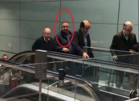 Daer luego de anunciar un paro general viaja a Rusia