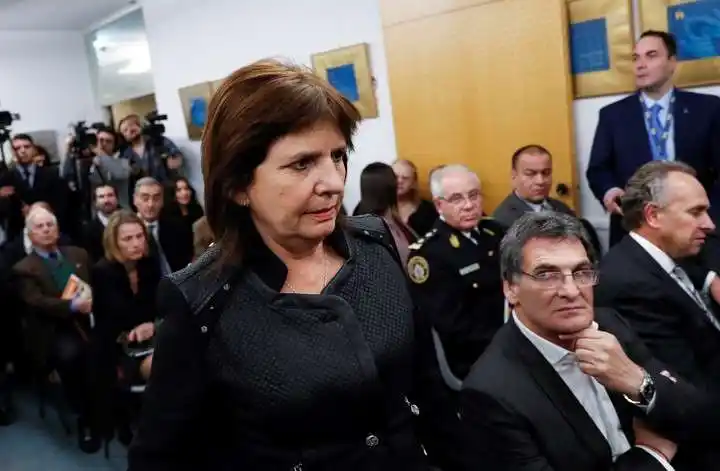 Carrió contra Bullrich y la Policía: “Viola los derechos humanos. No vamos a ir al fascismo”