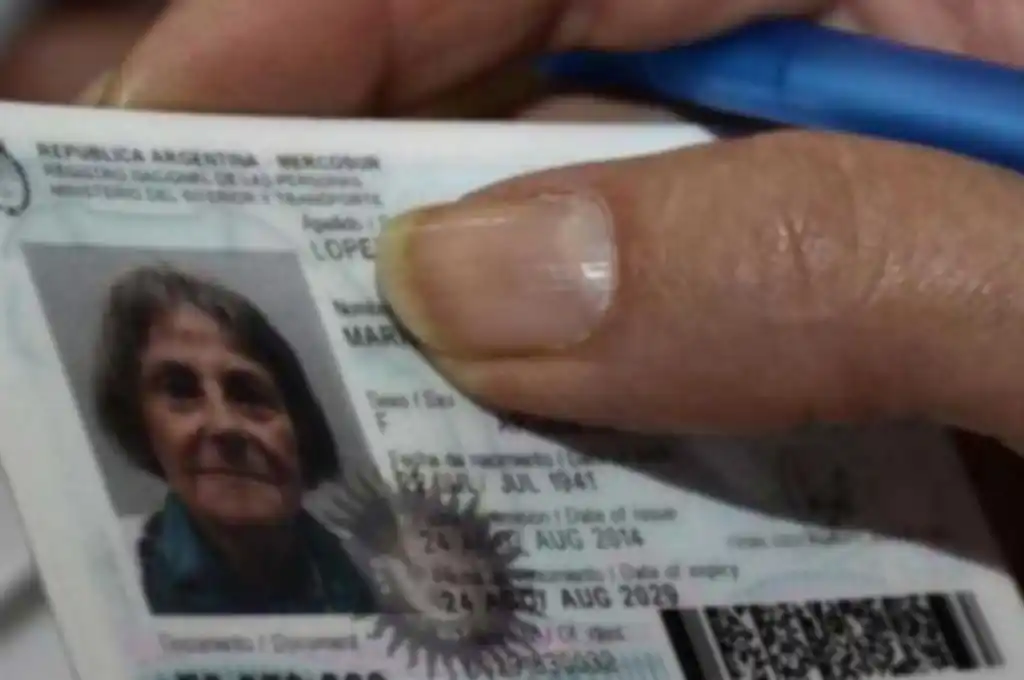 Una mujer a punto de jubilarse descubrió que nunca fue inscripta al nacer