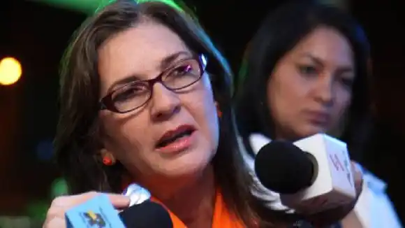 SIN PREVIO AVISO: Maduro destituye a Jacqueline Faría  como Jefa del Distrito Capital