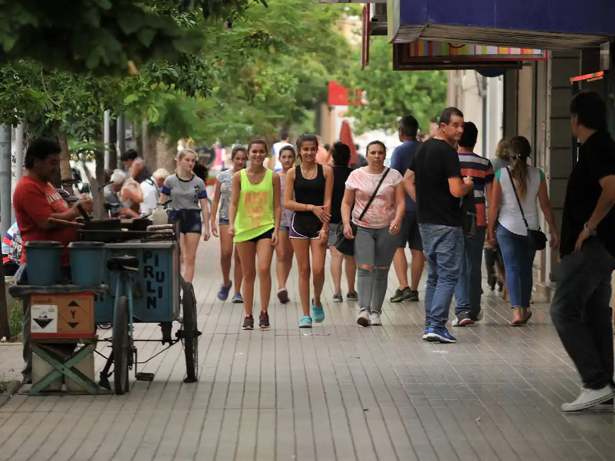Súper lunes: el comercio busca estrategias para evitar perder ventas por los feriados   