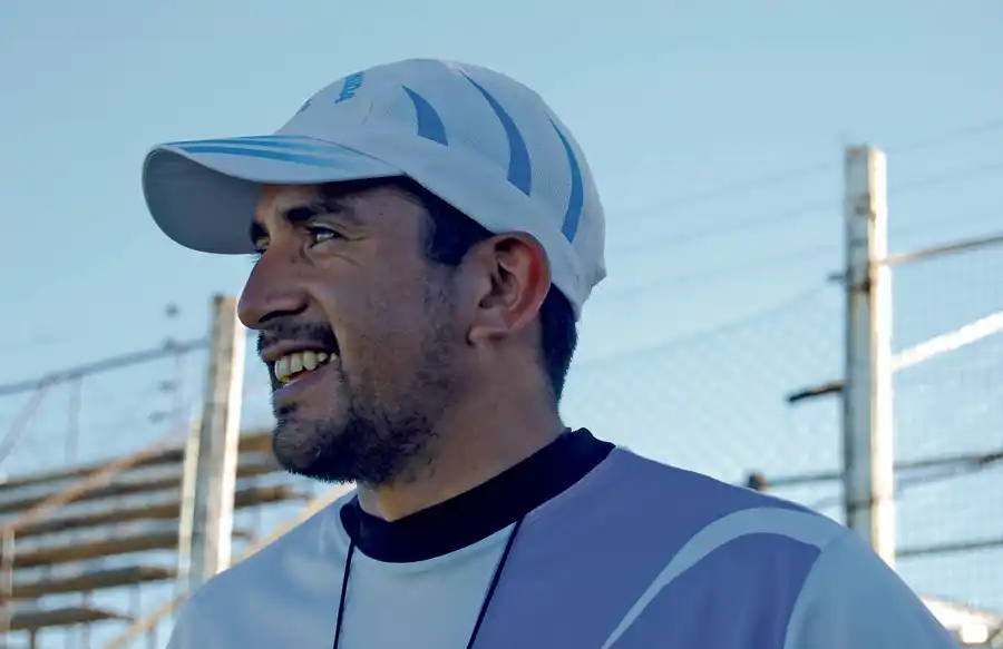 Norberto Acosta: “Ya queremos que sea viernes para jugar con Douglas Haig”