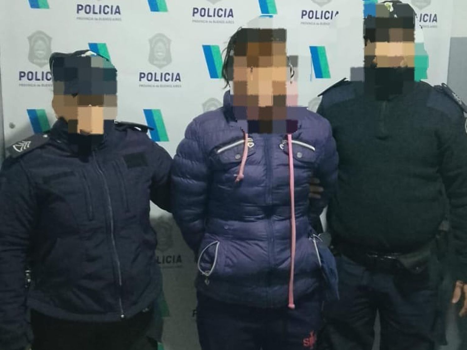 Una mujer fue apuñalada por su ex cuñada: sufrió heridas en cuello y rostro