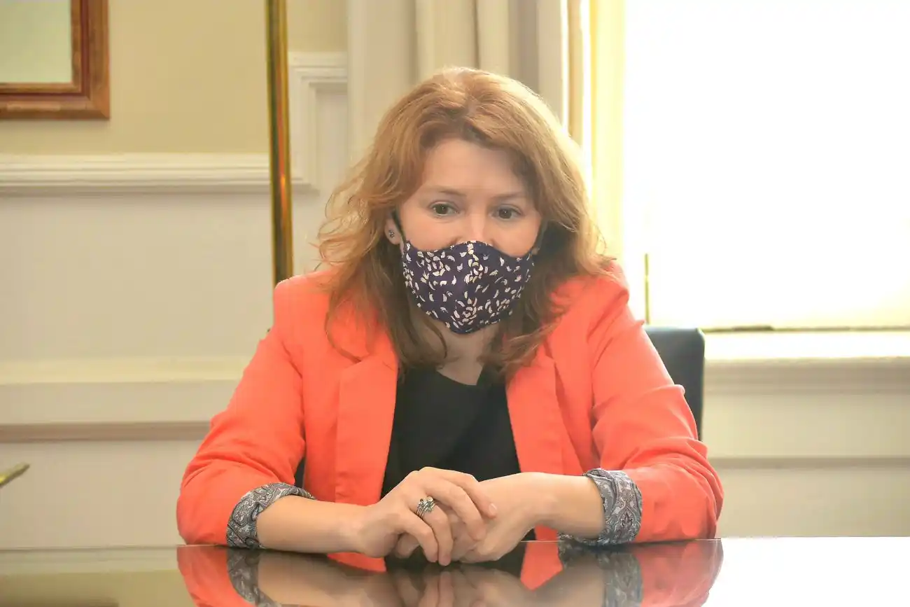 En el marco del Mayo Teatral, el Municipio anunció financiación para producción de obras