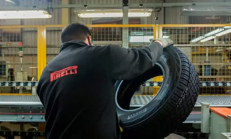 Pirelli introducirá modificaciones en su planta de producción ubicada en Merlo.