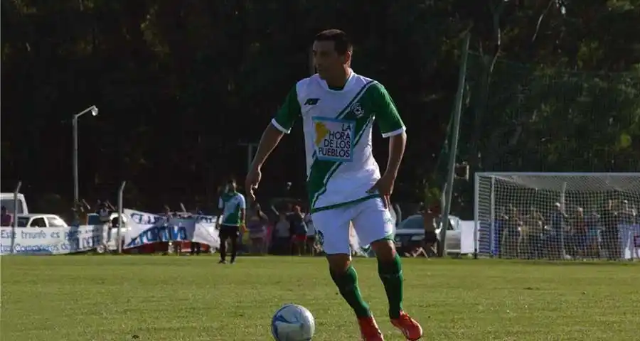 Ya clasificado, Banfield sufrió una dura derrota ante Atlético Miramar