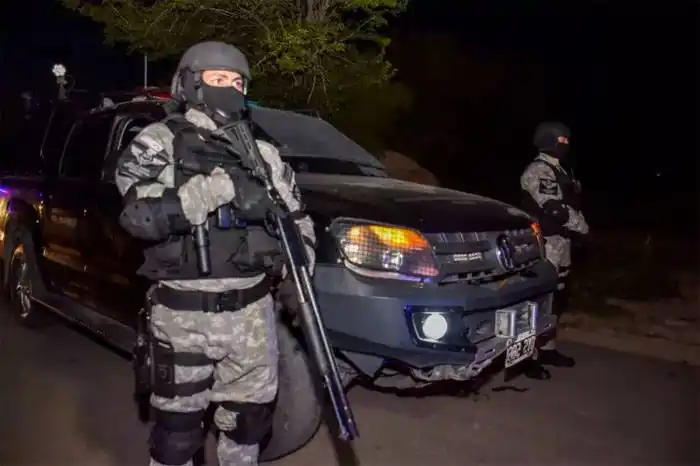 Detuvieron a 14  personas tras varios allanamientos