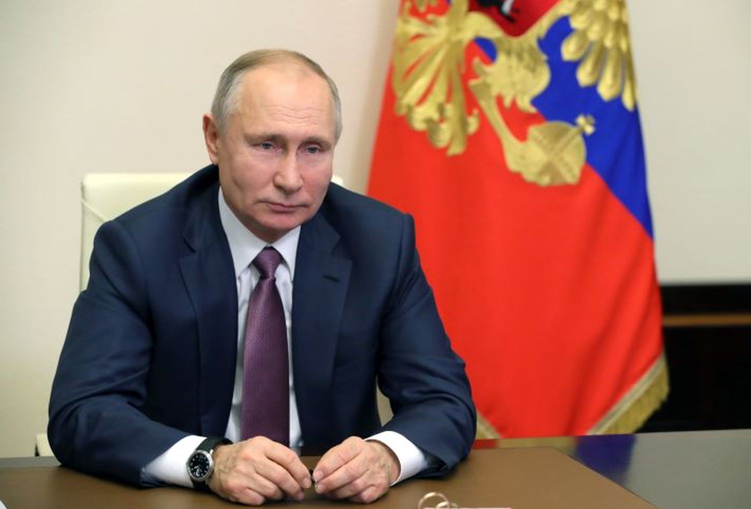 Putin ATORNILLADO en la presidencia de Rusia