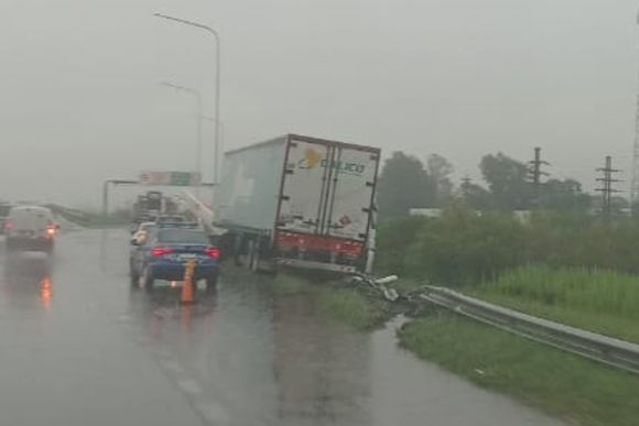 Alerta naranja: complicaciones en las rutas de la provincia por el temporal