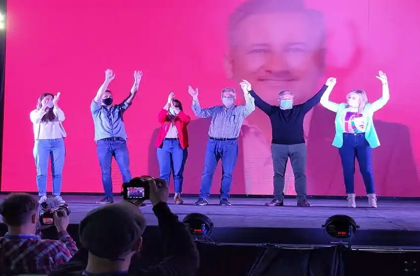 Senadores: Lewandowski el más votado, Losada ganó un reñido mano a mano y Clara García arrasó en su interna