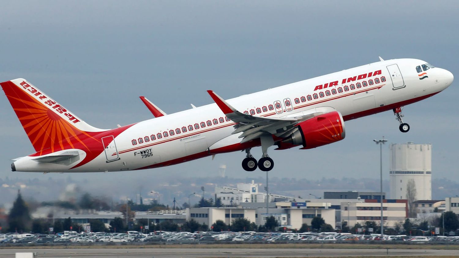 Ultiman detalles de un megapedido de 500 aviones para Air India