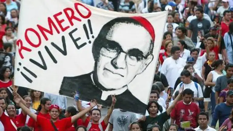 Francisco aprobó la beatificación del arzobispo Oscar Arnulfo Romero