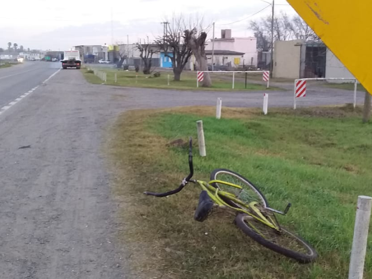 Murió el ciclista que fue arrollado por un camión