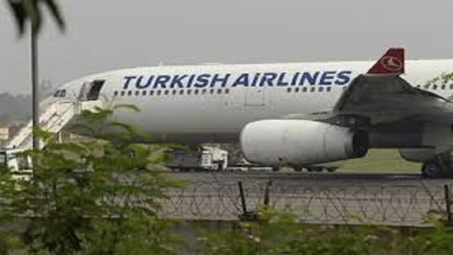 MURIÓ EL PILOTO en pleno vuelo: avión de Turkish Airlines aterriza de urgencia en Nueva York