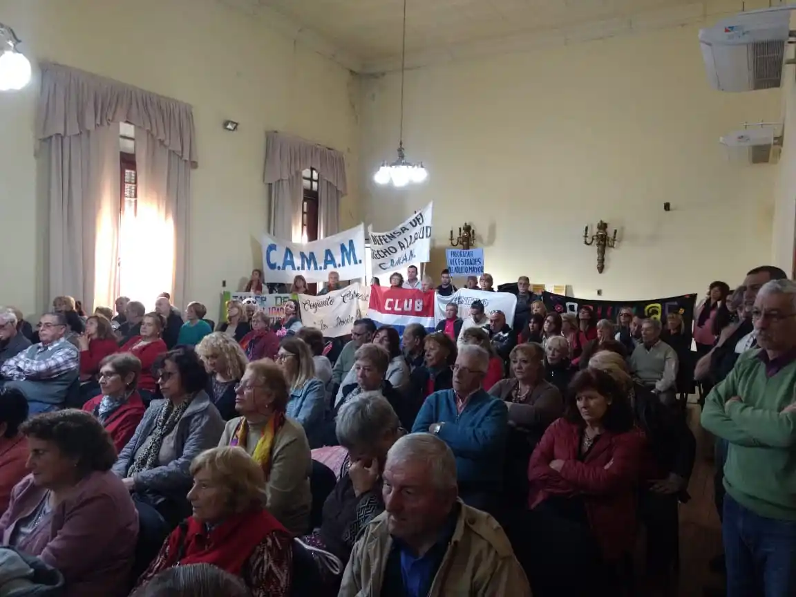 Adultos mayores defendieron en el Concejo Deliberante el proyecto de Hogar de Día