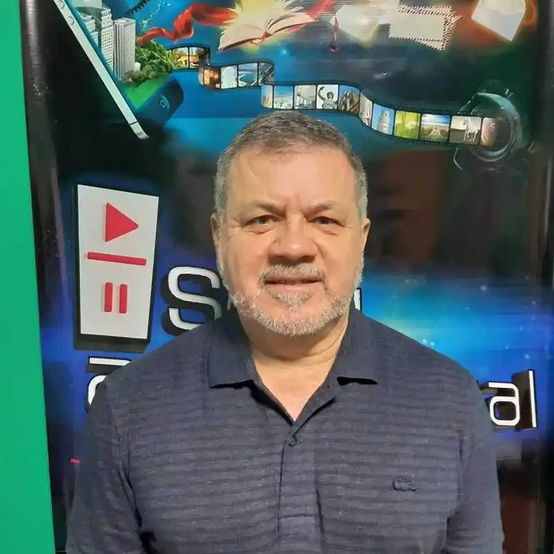 Fortalecen cooperación entre la ECLO 131 de la UNaF y la empresa Dirsa