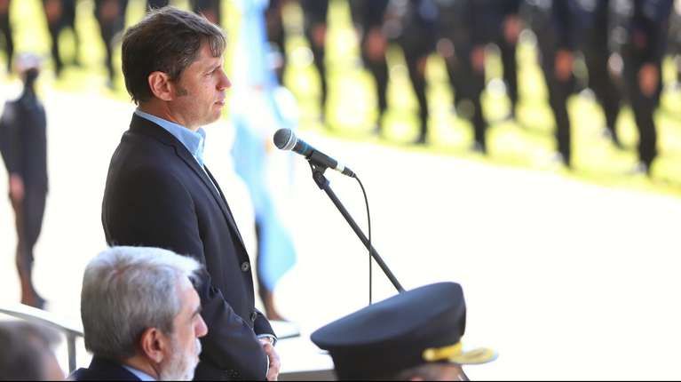Axel Kicillof: “Vamos a transformar de raíz a la policía bonaerense”