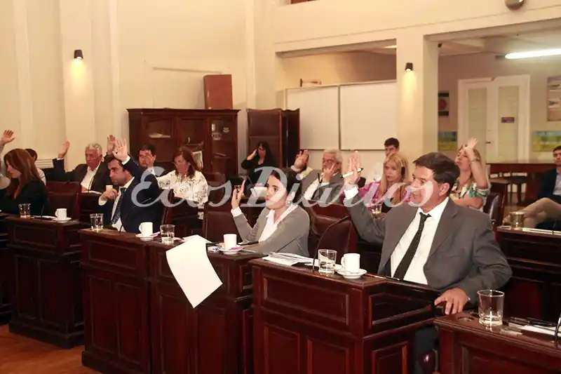 El Concejo Deliberante aprobó el aumento del boleto plano