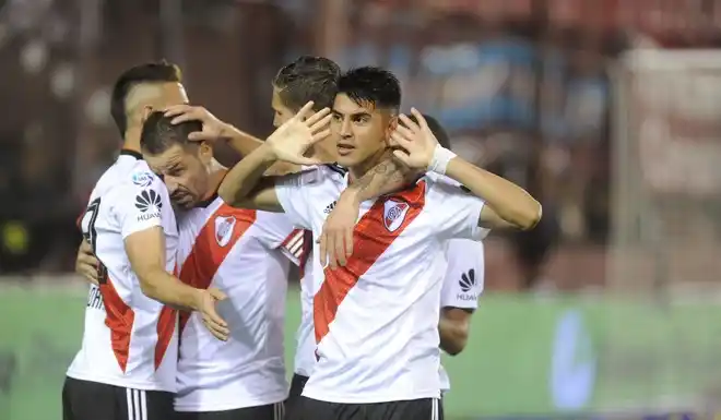 River aplastó a Lanús con un segundo tiempo perfecto