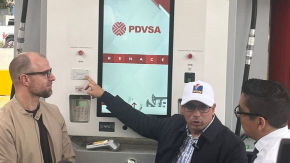 A TRAVÉS DE APLICACIÓN DIGITAL: Gobierno implementa sistema de citas para surtir gasolina subsidiada
