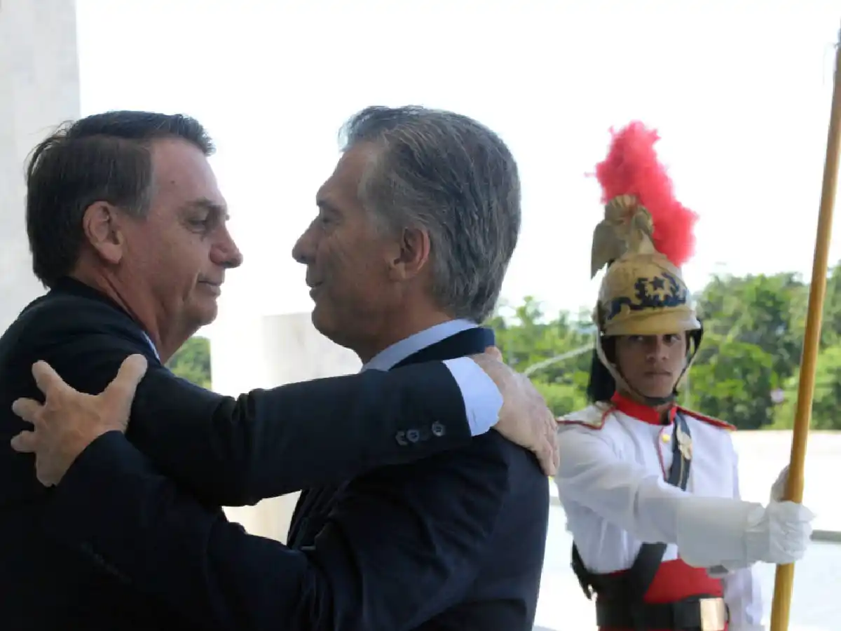 Bolsonaro afirmó que la relación avanzará con "rumbo seguro"