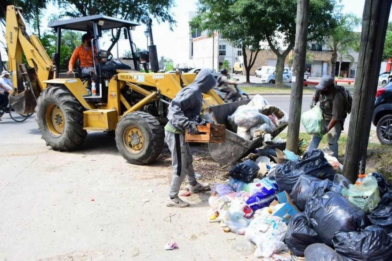 Recolección de residuos y colectivos urbanos modifican sus horarios por la fiesta de fin de año