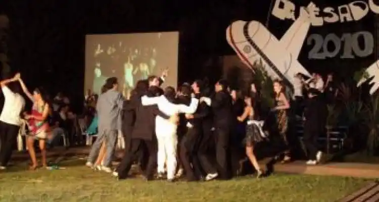 Las alternativas de los  bailes de egresados 2010