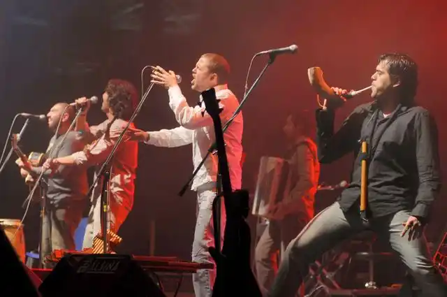 Los Tekis y Los Pericos en AcercArte en Pehuen Có