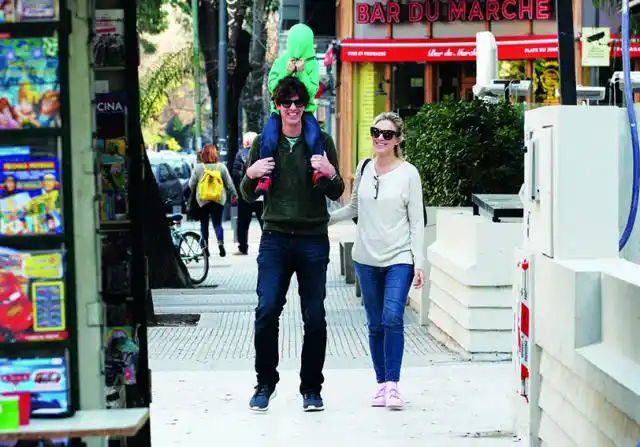 La polémica foto de Carla Peterson que le trajo problemas a su marido